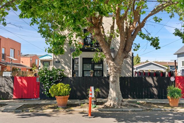 1109 Roosevelt Avenue, Richmond, CA 94801