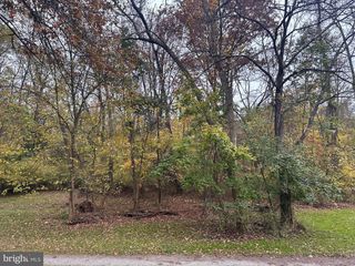 4031 FOX RUN RD, Dover, PA 17315