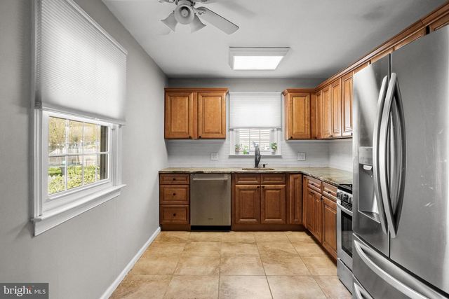 17 BETTLEWOOD RD, Marlton, NJ 08053