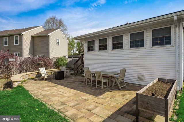 17 BETTLEWOOD RD, Marlton, NJ 08053