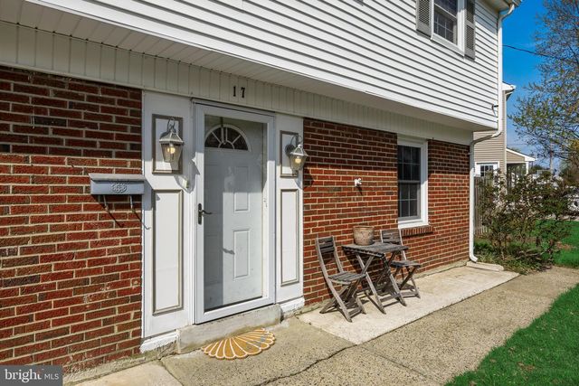 17 BETTLEWOOD RD, Marlton, NJ 08053