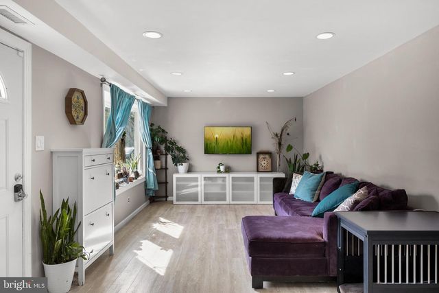 17 BETTLEWOOD RD, Marlton, NJ 08053