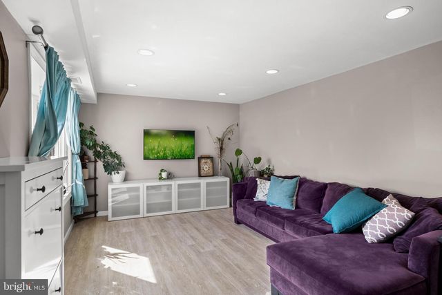 17 BETTLEWOOD RD, Marlton, NJ 08053