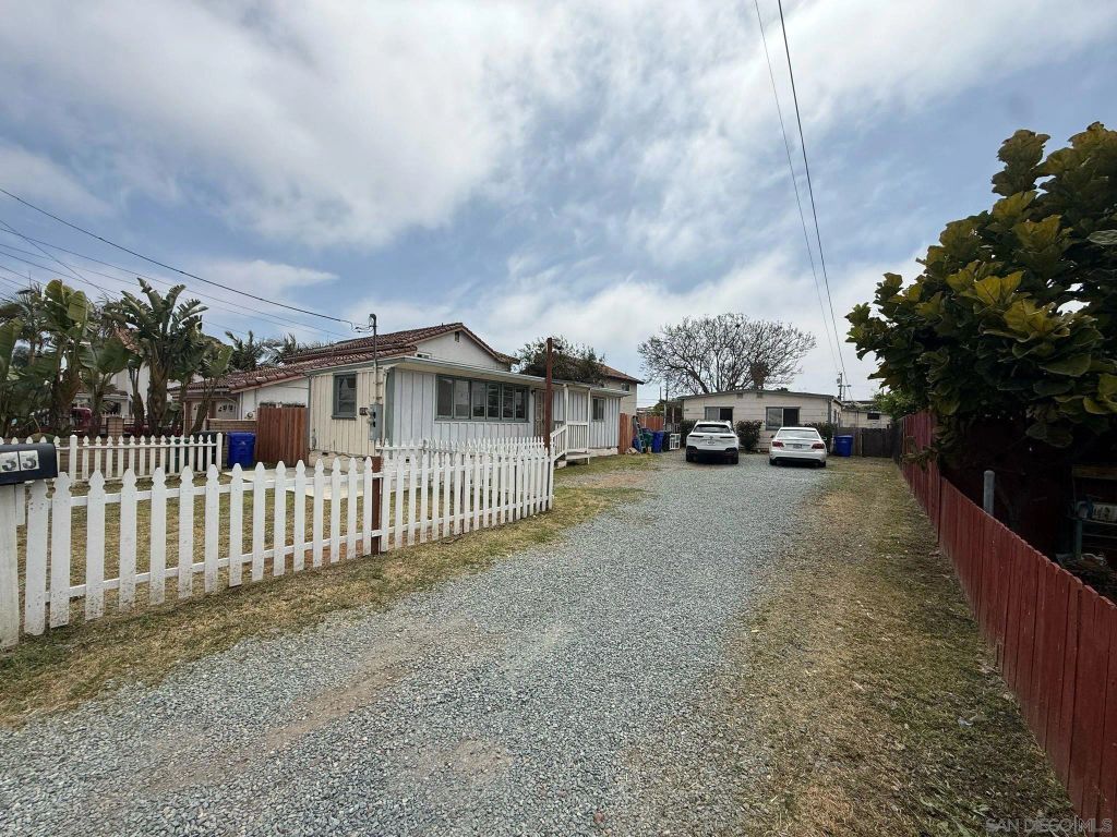 1729-33 Dahlia, San Diego, CA 92154