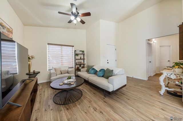 201 N Frank Sandoval Ct, San Luis, AZ 85336