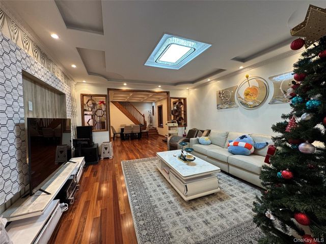 2027 E 35th Street, Brooklyn, NY 11234