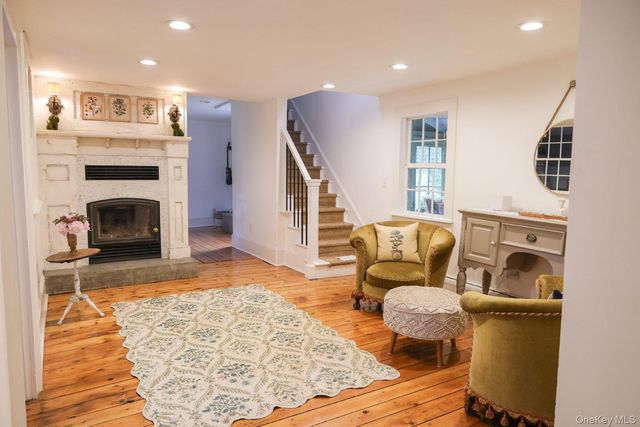 5012 Albany Post, Staatsburg, NY 12580
