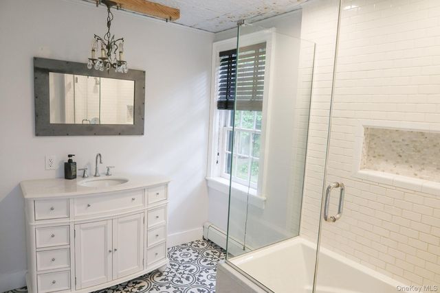 5012 Albany Post, Staatsburg, NY 12580