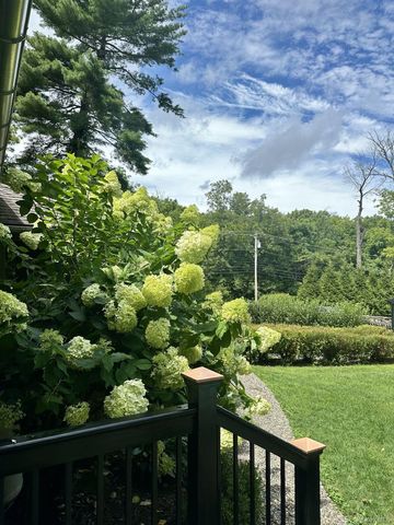 5012 Albany Post, Staatsburg, NY 12580
