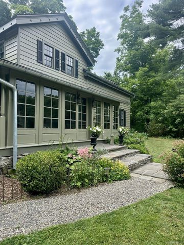 5012 Albany Post, Staatsburg, NY 12580