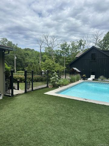 5012 Albany Post, Staatsburg, NY 12580