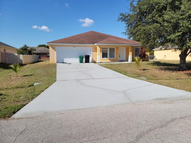 4232 SW Winslow Street, Port St Lucie, FL 34953