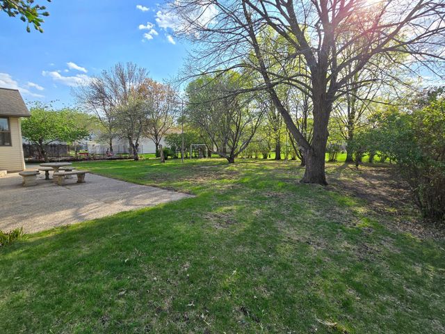 735 10th Avenue S, Waite Park, MN 56387