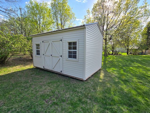 735 10th Avenue S, Waite Park, MN 56387