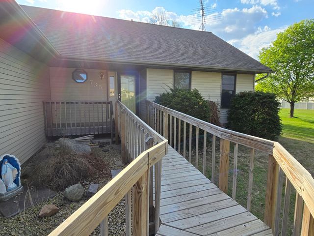735 10th Avenue S, Waite Park, MN 56387