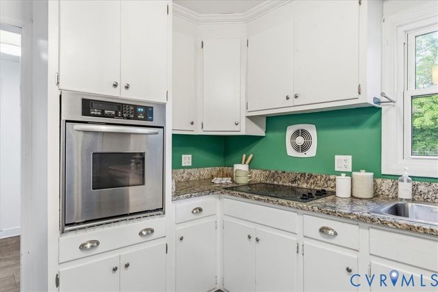 8211 Colebrook Rd, Richmond, VA 23227
