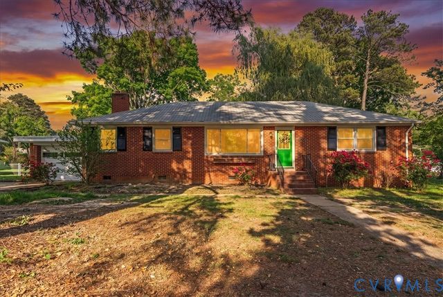 8211 Colebrook Rd, Richmond, VA 23227