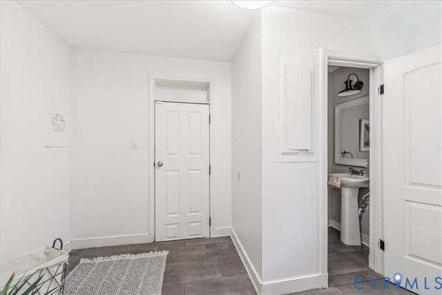 8211 Colebrook Rd, Richmond, VA 23227