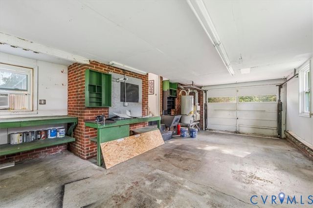 8211 Colebrook Rd, Richmond, VA 23227