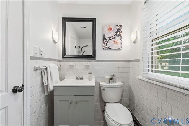 8211 Colebrook Rd, Richmond, VA 23227