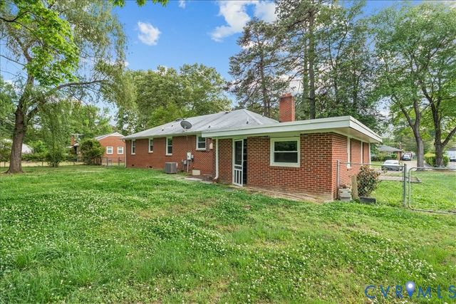 8211 Colebrook Rd, Richmond, VA 23227