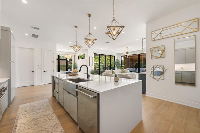5004 Highland CT, Austin, TX 78731