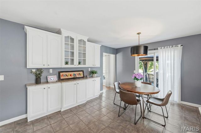 75 Park Charles Boulevard, St Peters, MO 63376
