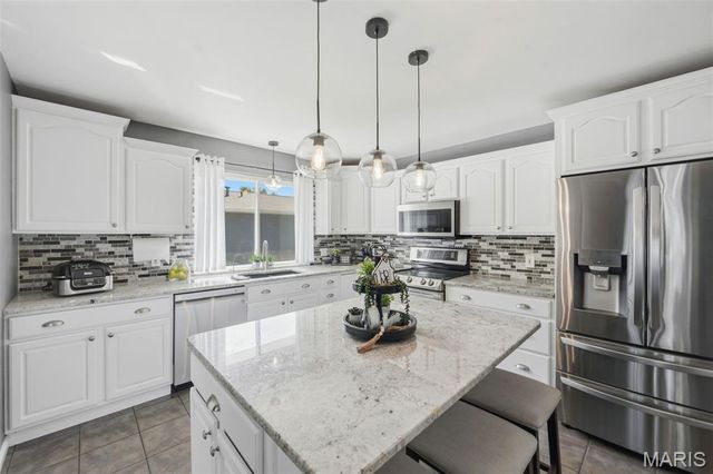 75 Park Charles Boulevard, St Peters, MO 63376