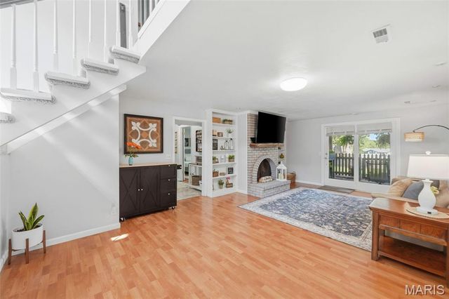 75 Park Charles Boulevard, St Peters, MO 63376