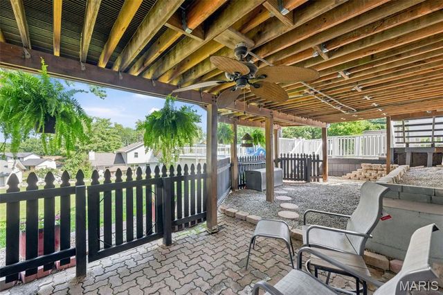75 Park Charles Boulevard, St Peters, MO 63376