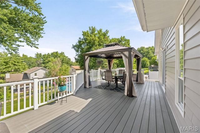 75 Park Charles Boulevard, St Peters, MO 63376
