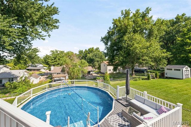 75 Park Charles Boulevard, St Peters, MO 63376