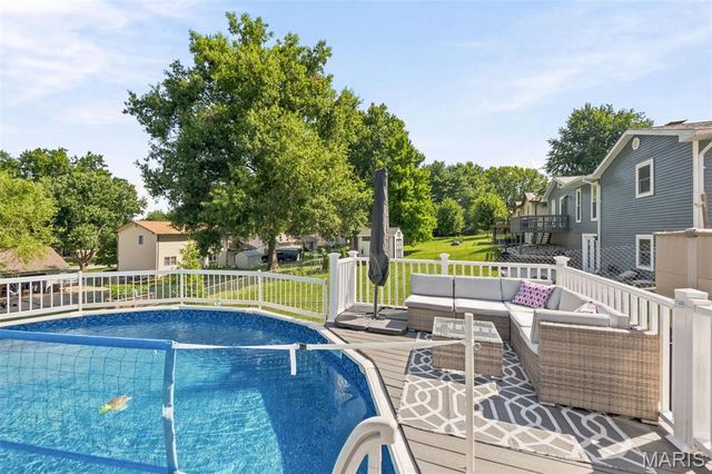 75 Park Charles Boulevard, St Peters, MO 63376