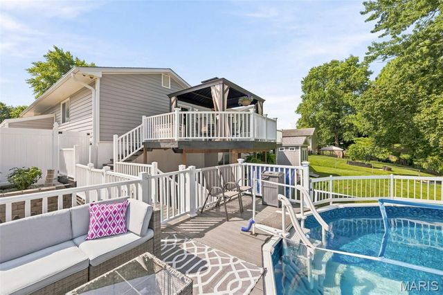 75 Park Charles Boulevard, St Peters, MO 63376
