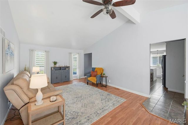 75 Park Charles Boulevard, St Peters, MO 63376
