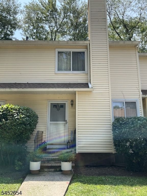 23 Woodland Dr, Roselle Boro, NJ 07203 — photo 2