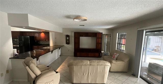 2430 W COUNTY ROAD 44, Eustis, FL 32726