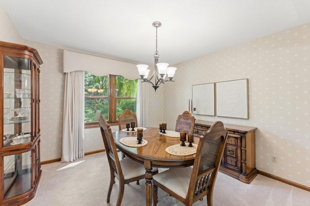 9903 Balmoral Lane, Eden Prairie, MN 55347