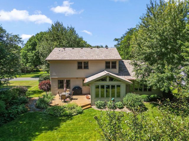 9903 Balmoral Lane, Eden Prairie, MN 55347