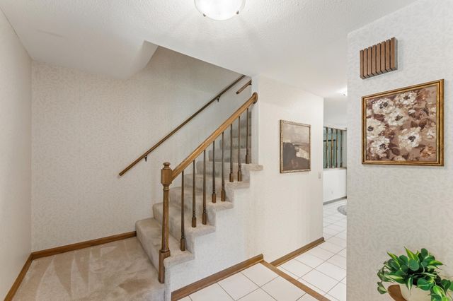 9903 Balmoral Lane, Eden Prairie, MN 55347
