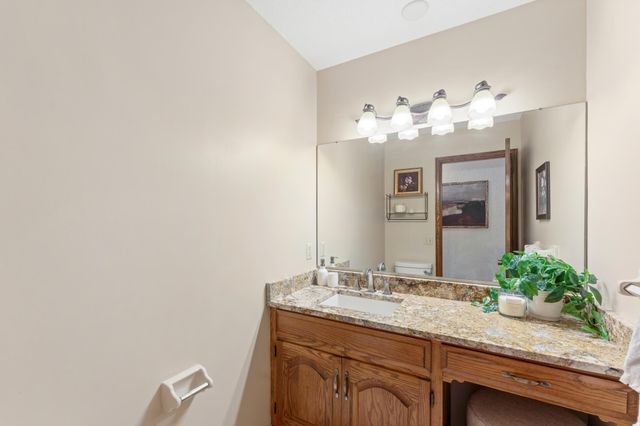 9903 Balmoral Lane, Eden Prairie, MN 55347