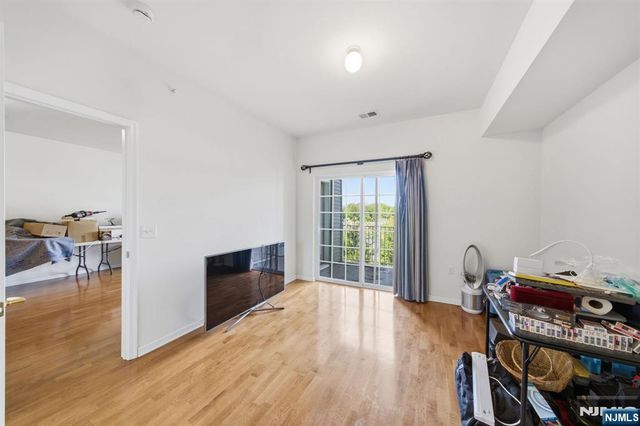 3120 Cory Lane 3120, Elmwood Park, NJ 07407