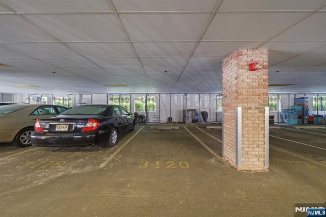 3120 Cory Lane 3120, Elmwood Park, NJ 07407