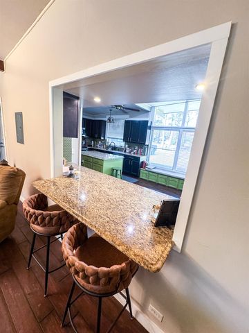 700 Albemarle, Marshall, TX 75672