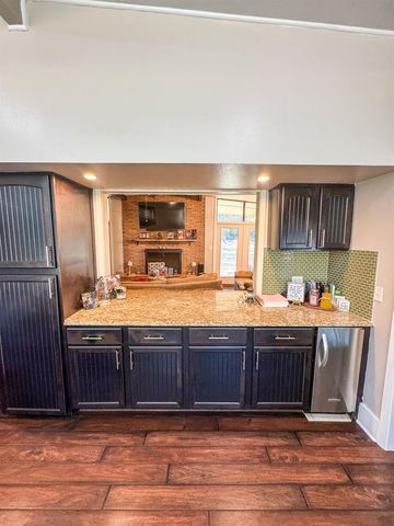 700 Albemarle, Marshall, TX 75672