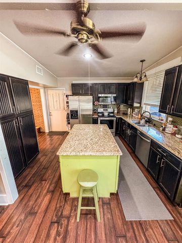 700 Albemarle, Marshall, TX 75672