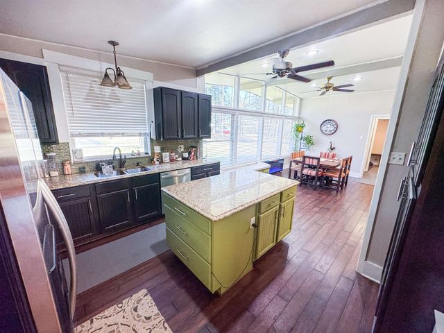 700 Albemarle, Marshall, TX 75672