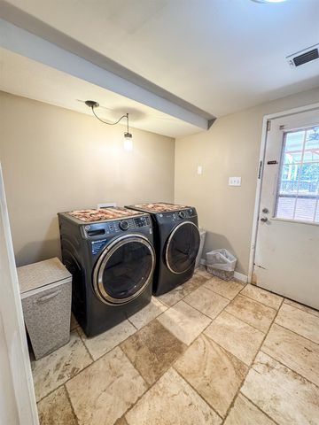 700 Albemarle, Marshall, TX 75672