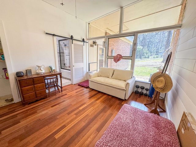 700 Albemarle, Marshall, TX 75672