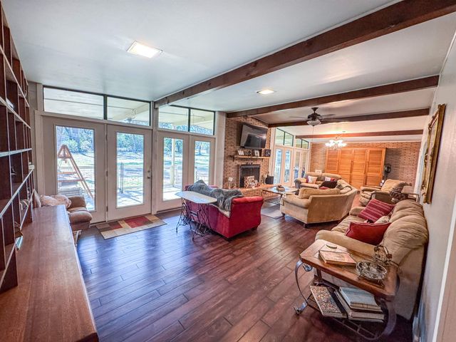 700 Albemarle, Marshall, TX 75672